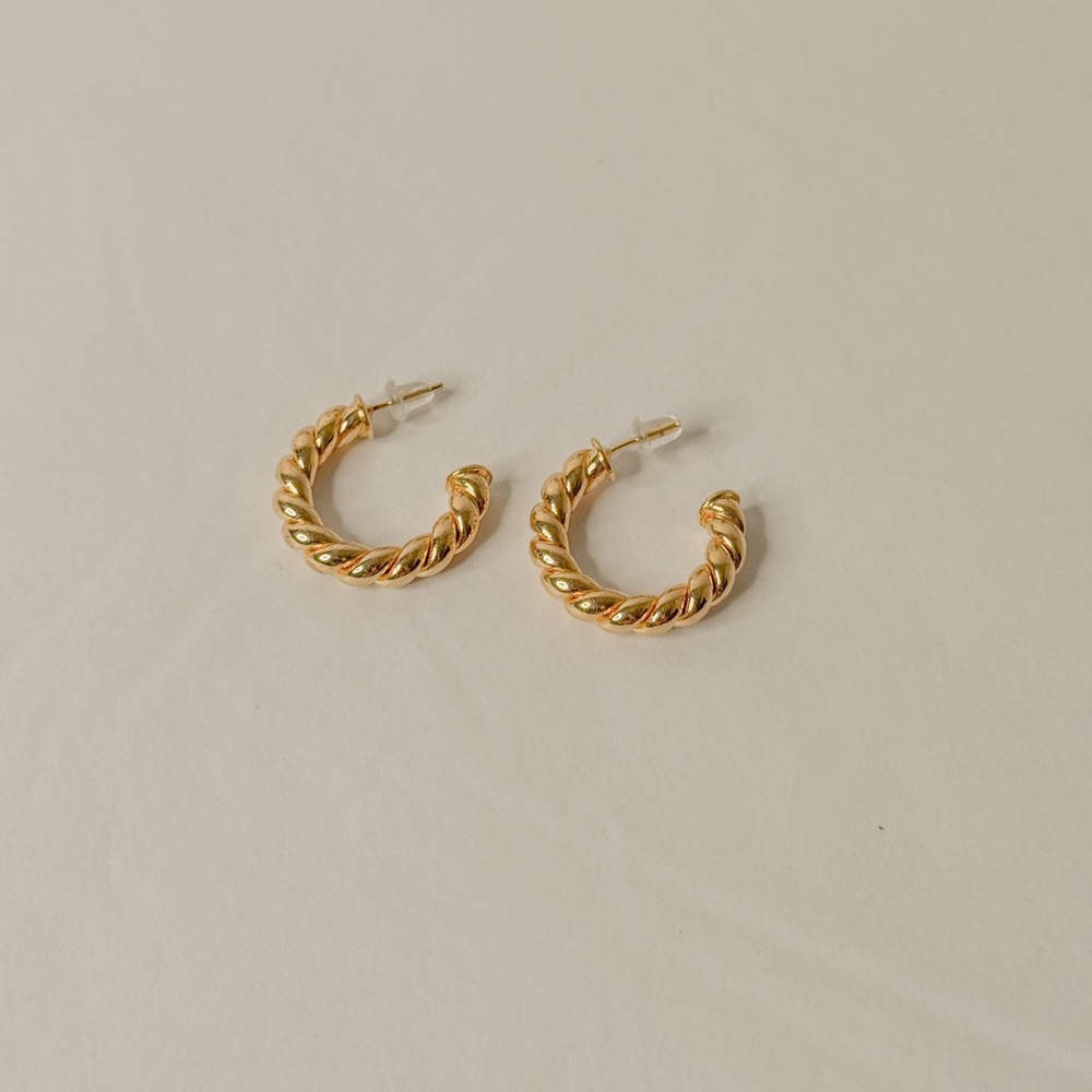 18K Gold Plated Croissant Earring